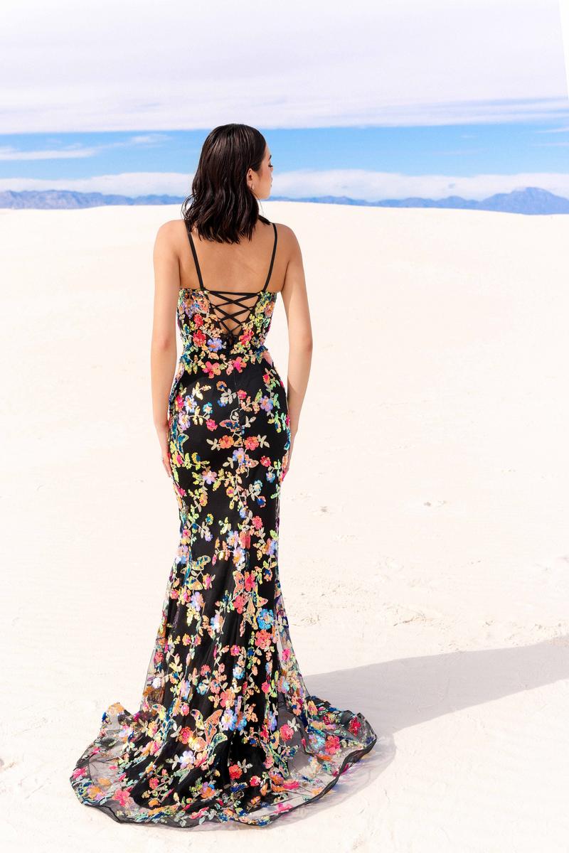 Vienna Prom Style Number 8870 - 2