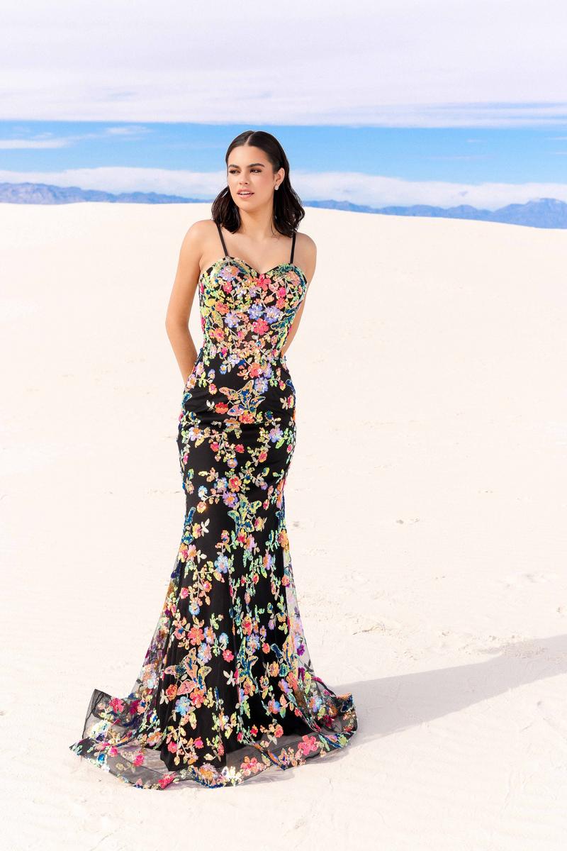 Vienna Prom Style Number 8870 - 18