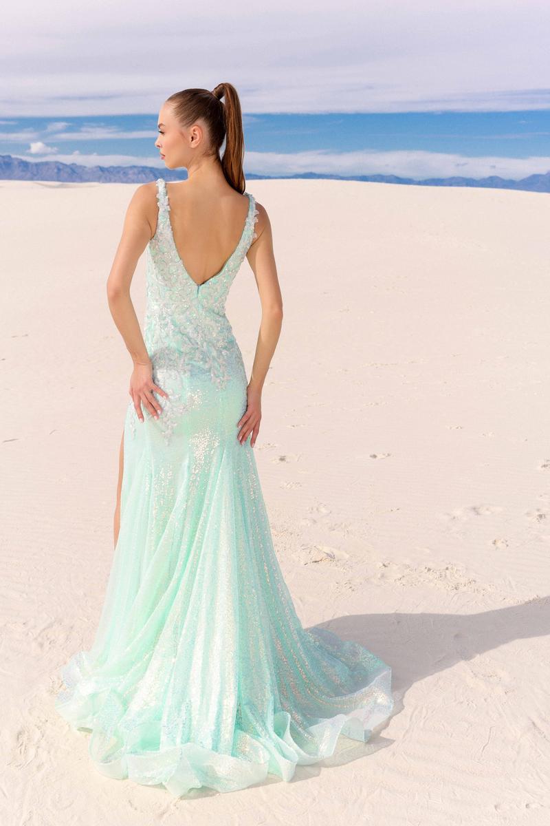 Vienna Prom Style Number 8882 - 23