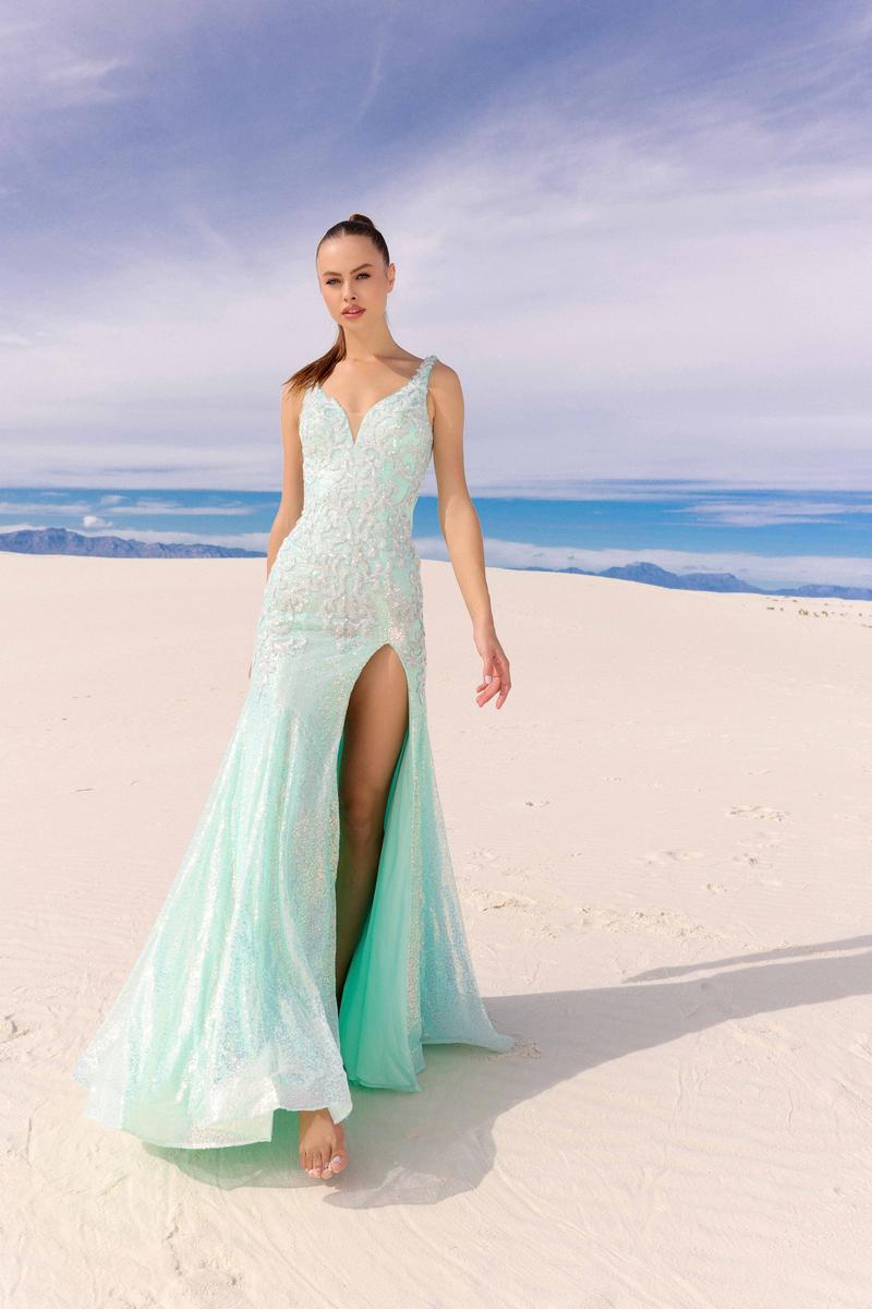 Vienna Prom Style Number 8882 - 22