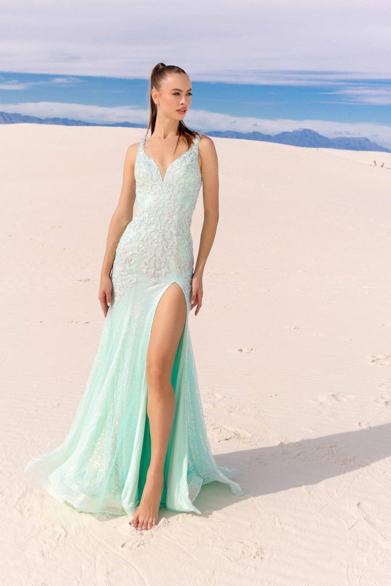 Vienna Prom Style Number 8882 - 18
