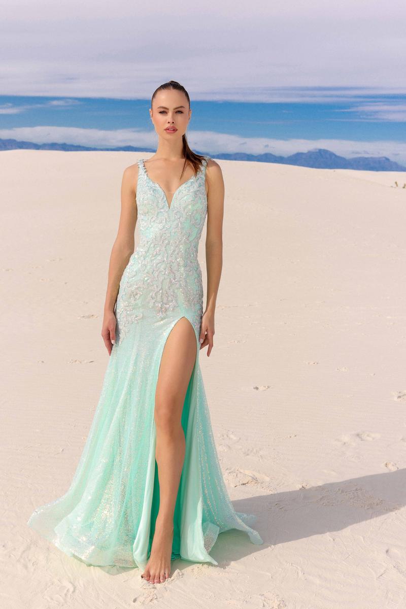 Vienna Prom Style Number 8882 - 35