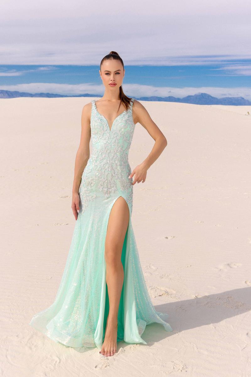 Vienna Prom Style Number 8882 - 20