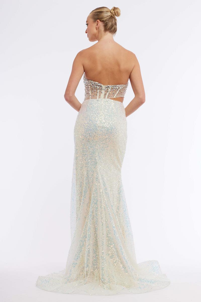 Vienna Prom Style Number 8885 - 24