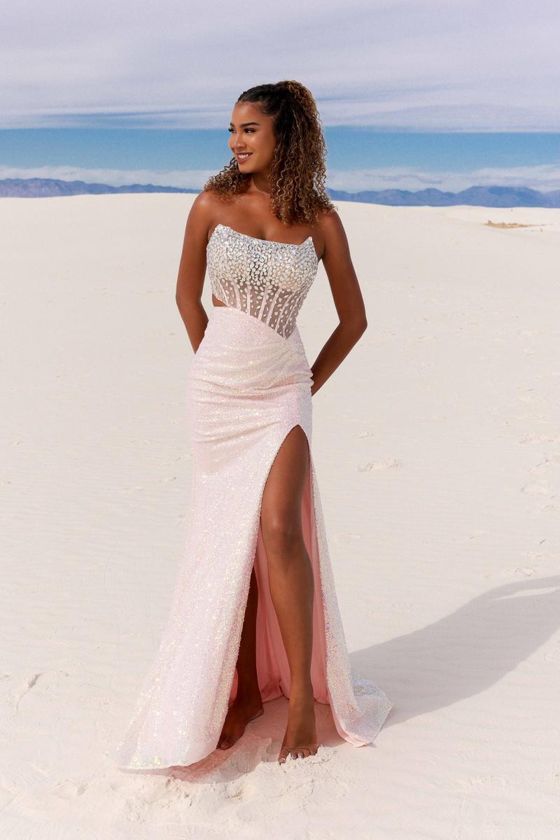 Vienna Prom Style Number 8885 - 19