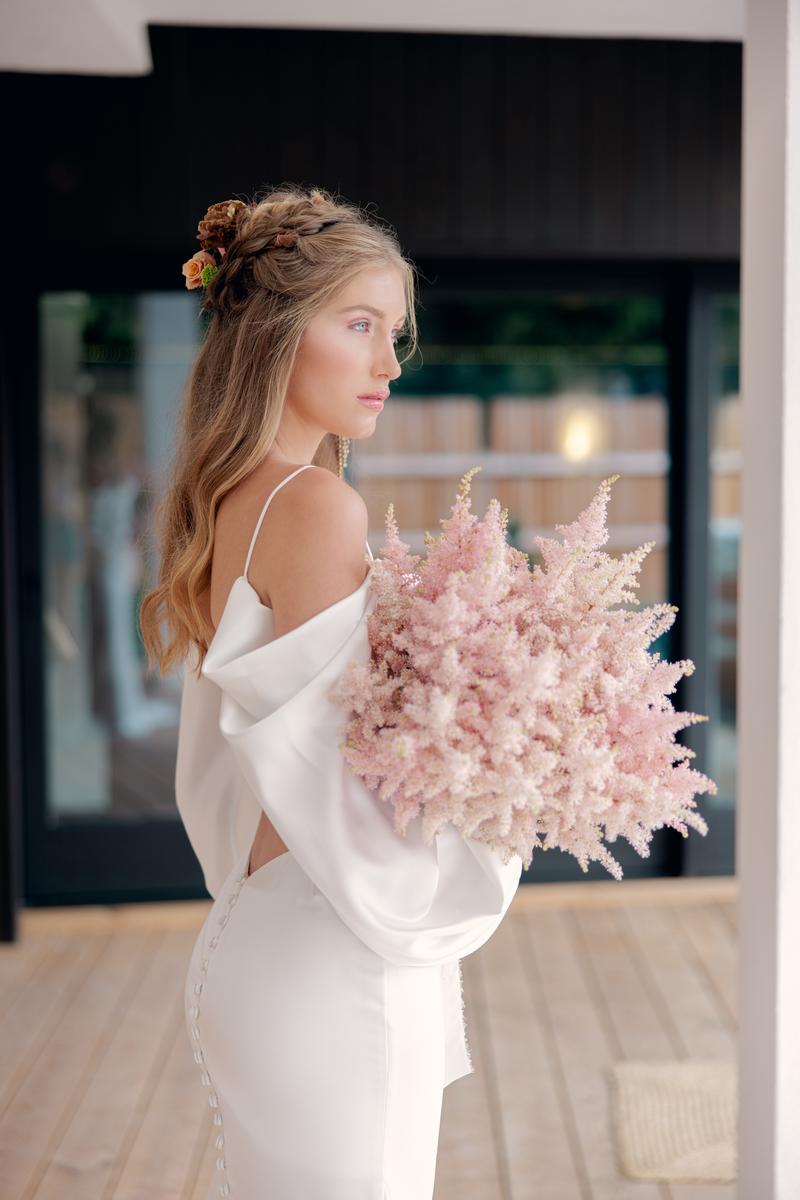 Willowby Style Number 50403 - 7