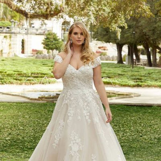 How To Choose the Best Wedding Dress for Various Body Types