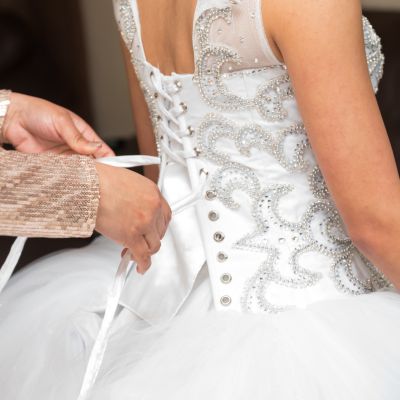 6 Fabrics for a Comfortable and Elegant Quinceañera Dress
