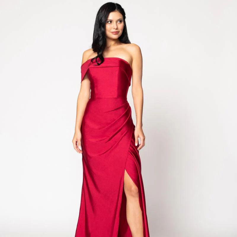Tips for Finding Plus-Size Bridesmaid Dresses That Flatter