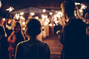 8 Things Wedding Guests Love