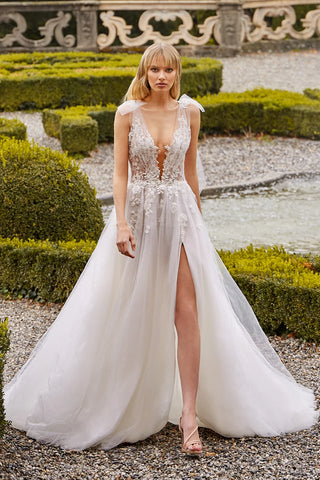 Ines Di Santo Style Number Selenite - 1