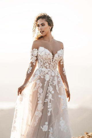 cream dinner dress Lace Sleeves Cream Wedding Dresses Plus Size Long Sleeve V Neck Wedding Dresses: Exquisite A-Line