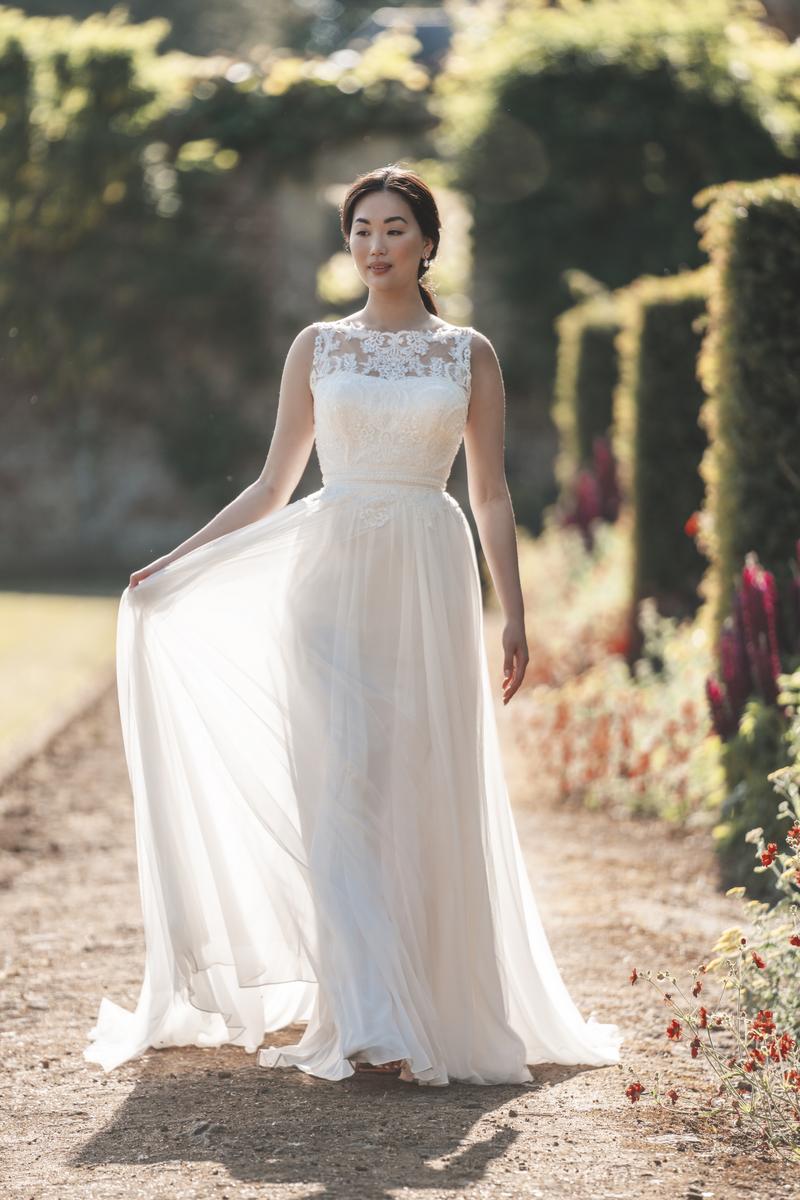 Bridgerton Style Number BR1002V - 1