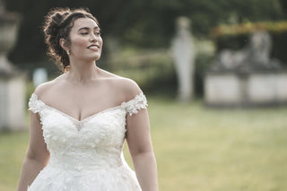 Bridgerton Style Number BR1008 - 9