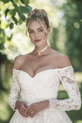 Bridgerton Style Number BR1012 - 5