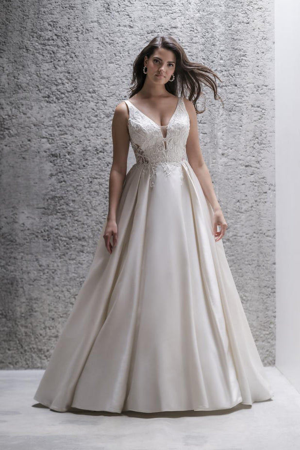 Allure Couture Style Number C684L - 1