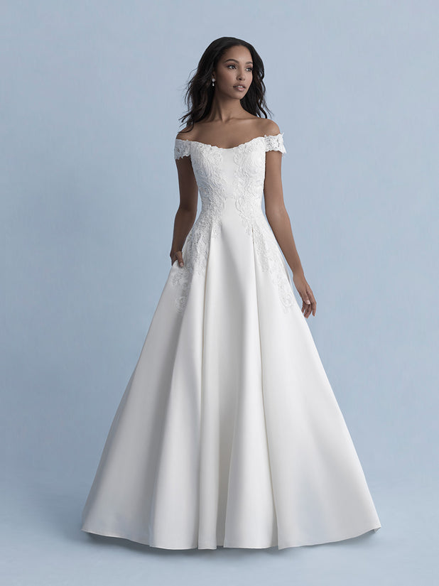 Disney Fairy Tale Weddings Style Number D262 - 1