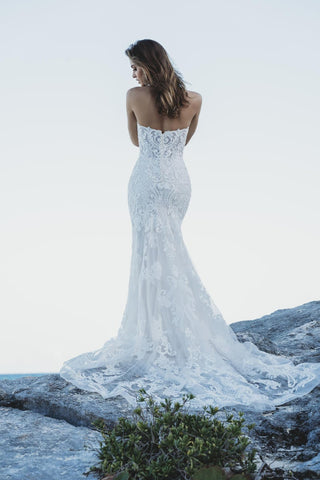 Allure Romance Style Number 3208 - 4