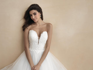 Allure Romance Style Number 3315 - 5
