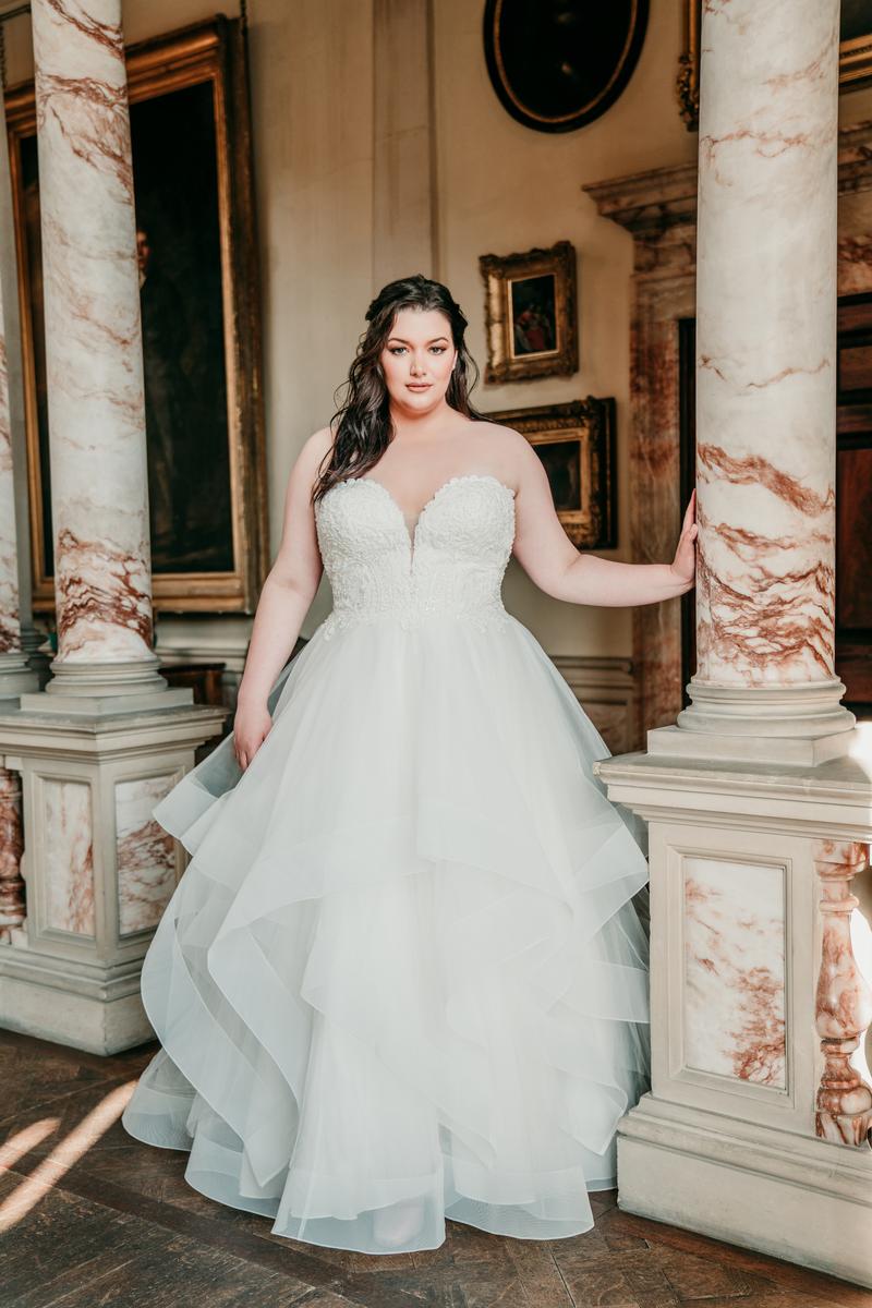 Allure Romance Style Number 3315 - 3