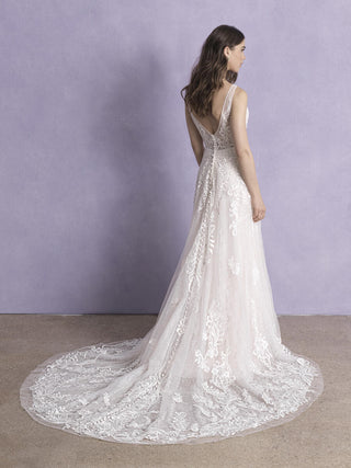 Allure Romance Style Number 3355 - 2