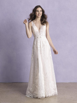 Allure Romance Style Number 3355 - 1
