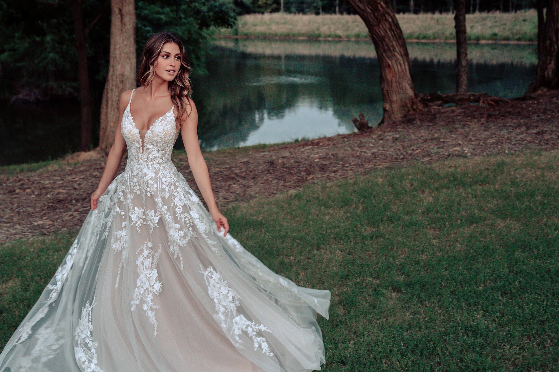 Allure Romance Style Number 3400 - 5