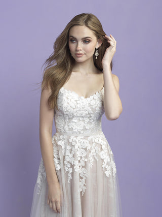 Allure Romance Style Number 3402 - 3