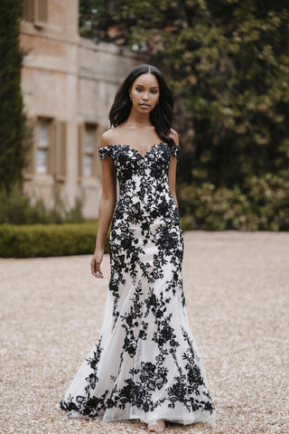 Allure Romance Style Number 3455 - 7