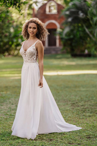Allure Romance Style Number 3551 - 1