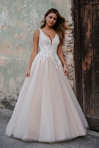 Allure Romance Style Number 3554 - 1
