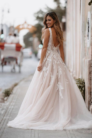 Allure Romance Style Number 3554 - 2