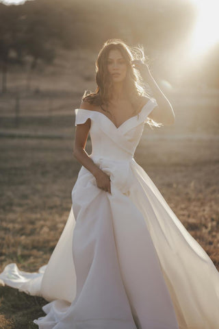 Allure Romance Style Number R3602 - 5