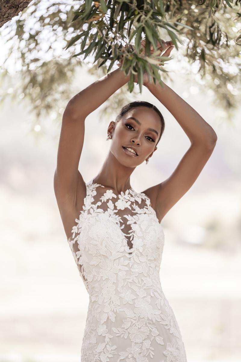 Allure Romance Style Number R3610 - 3