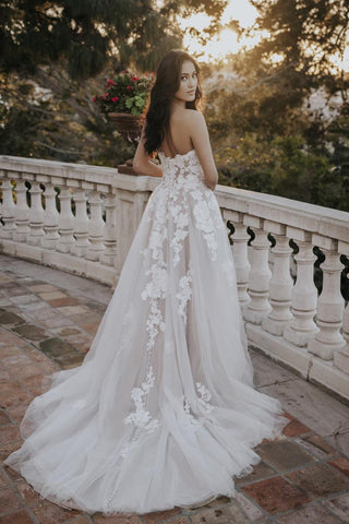 Allure Romance Style Number R3650L - 2