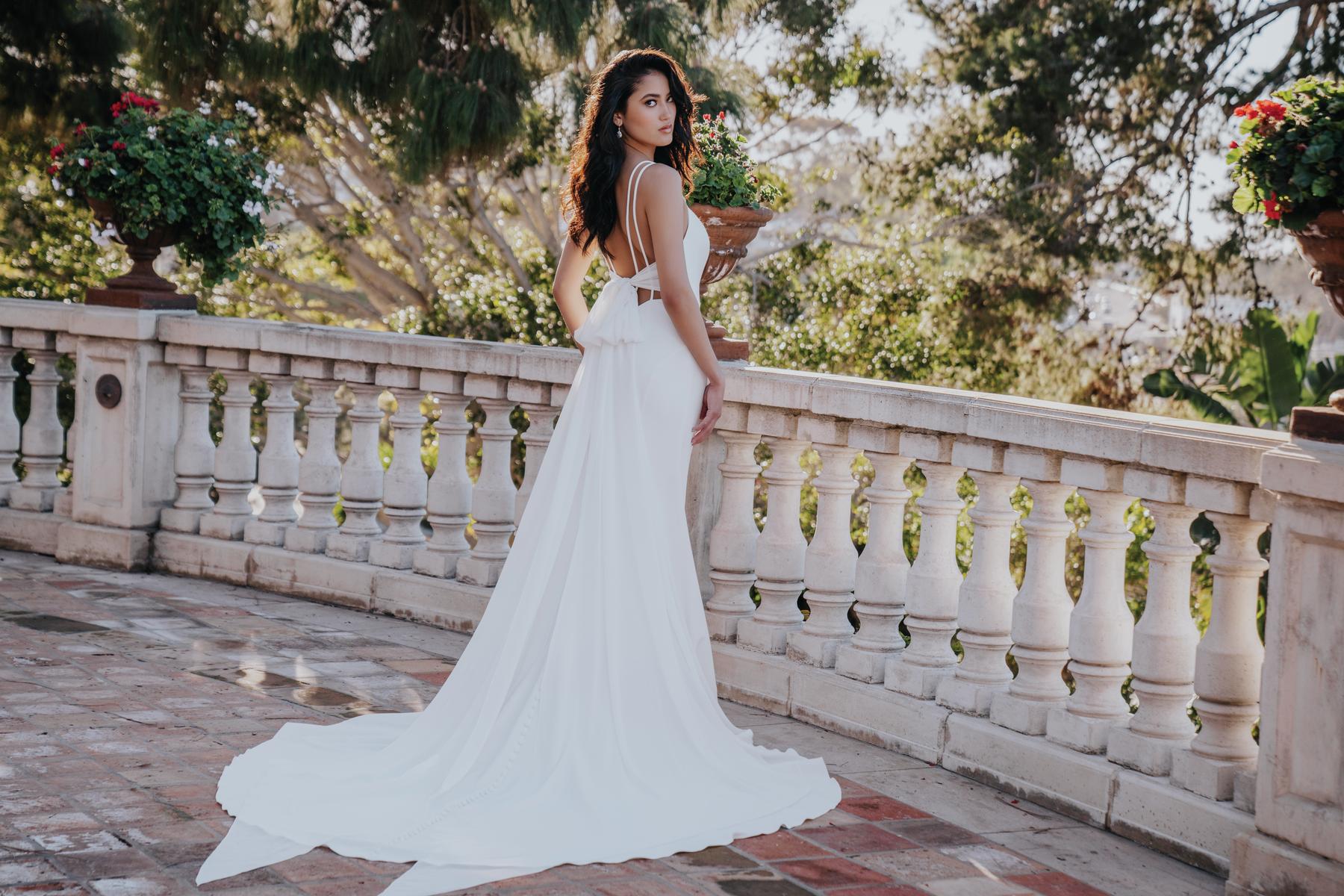 Allure Romance Style Number R3658 - 4