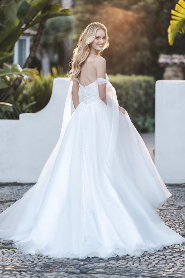 Allure Romance Style Number R3750 - 2