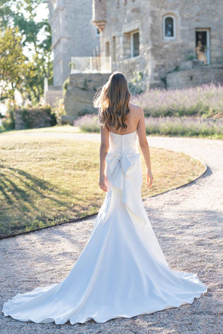 Allure Romance Style Number R3801 - 2