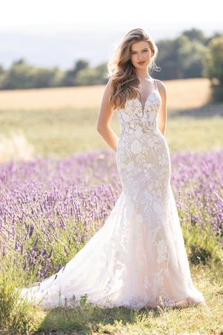 Allure Romance Style Number R3806L - 1