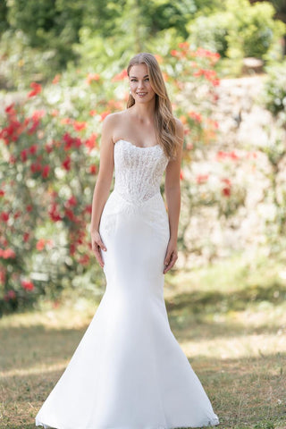 Allure Romance Style Number R3809L - 1