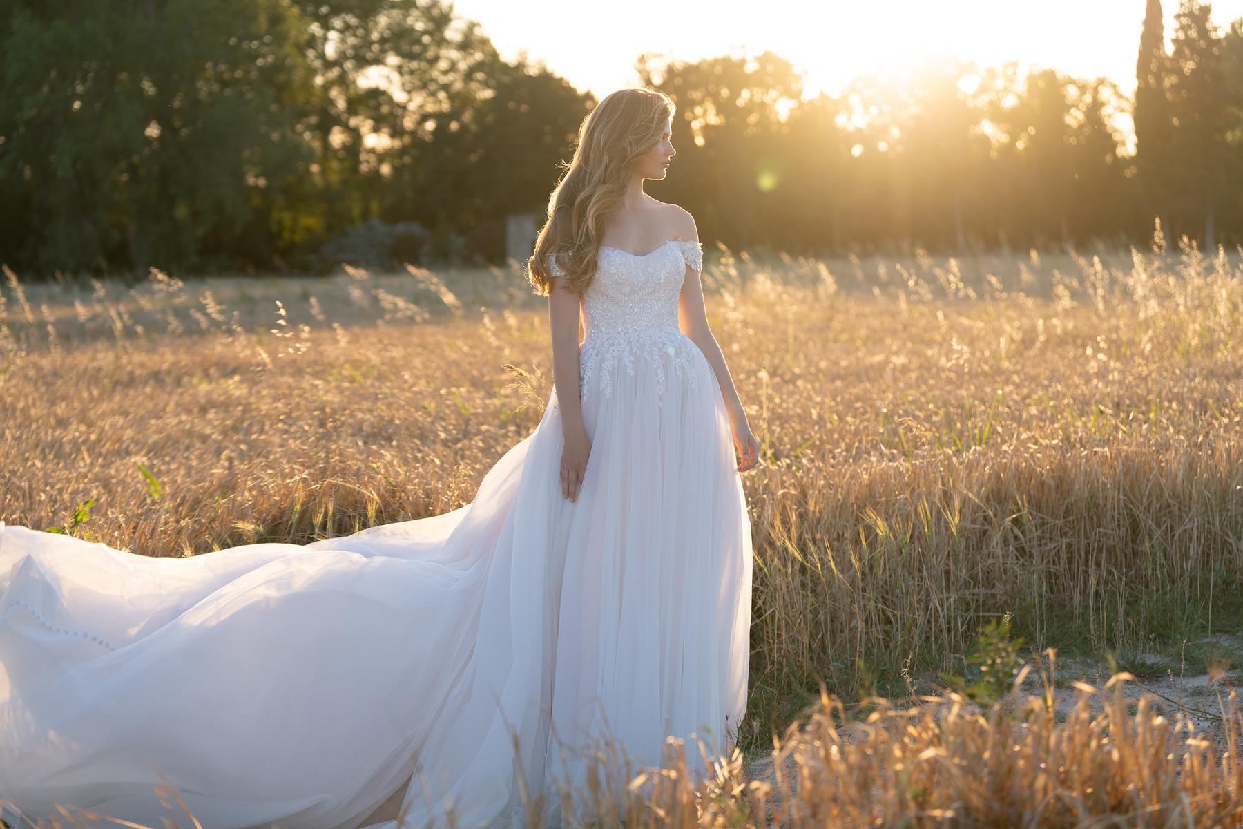 Allure Romance Style Number R3812 - 3