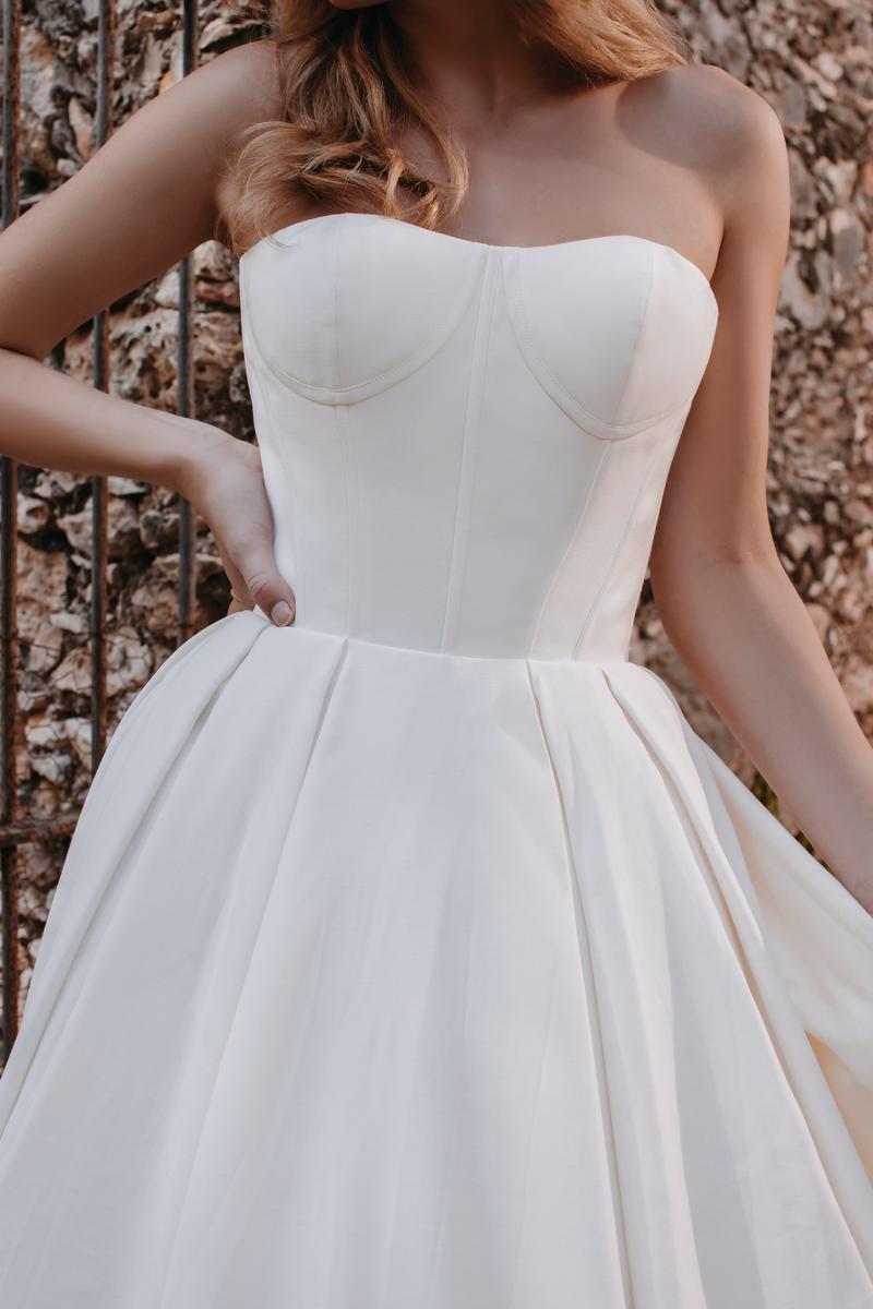 Abella Style Number E366 - 8