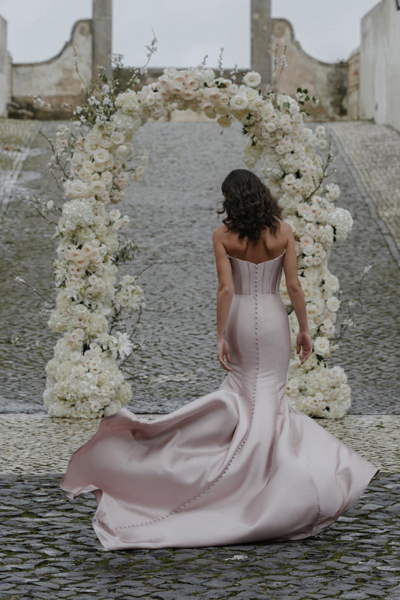 Abella Style Number E452 - 8