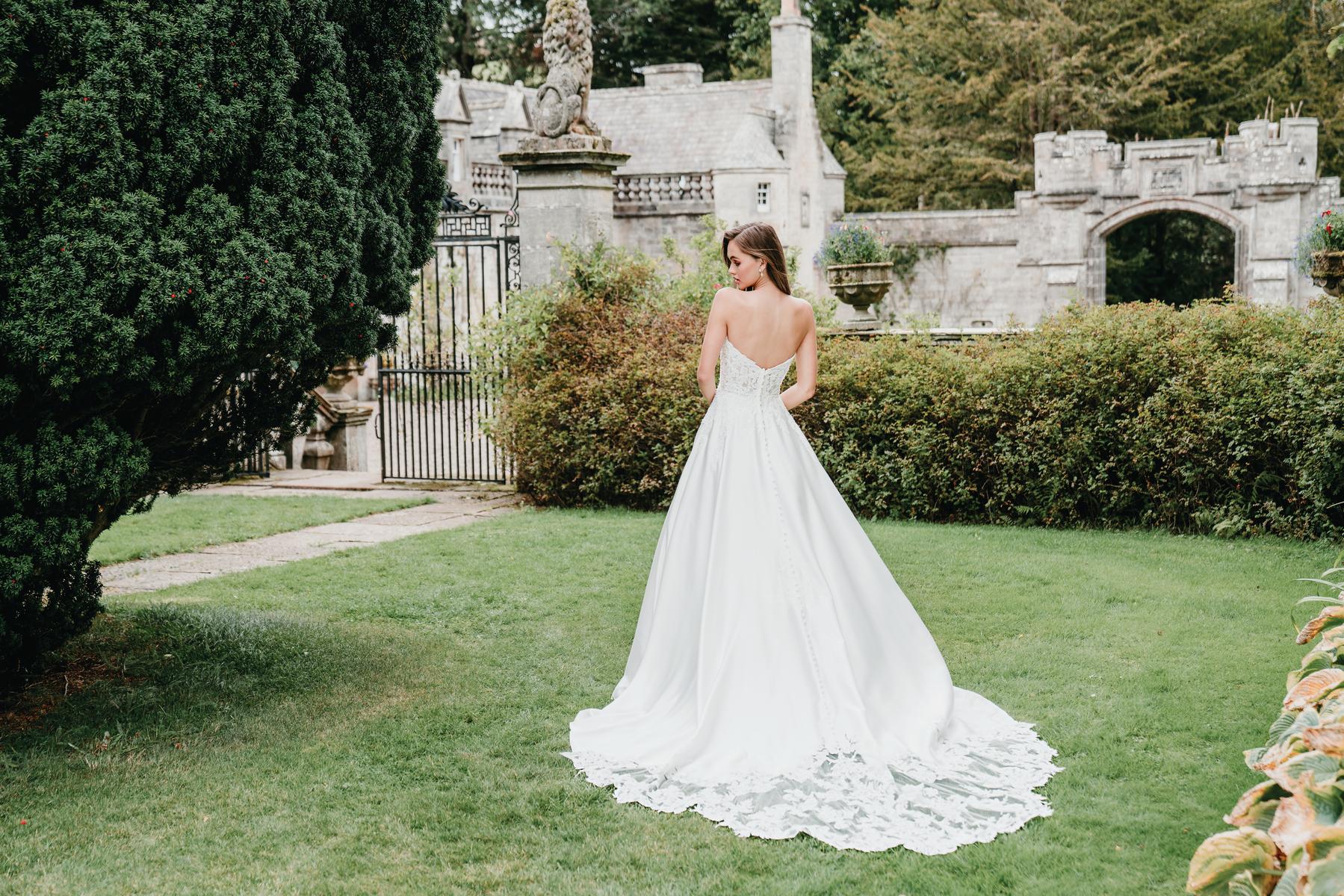 Allure Bridal Style Number 9713 - 6