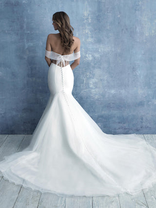 Allure Bridal Style Number 9719 - 2