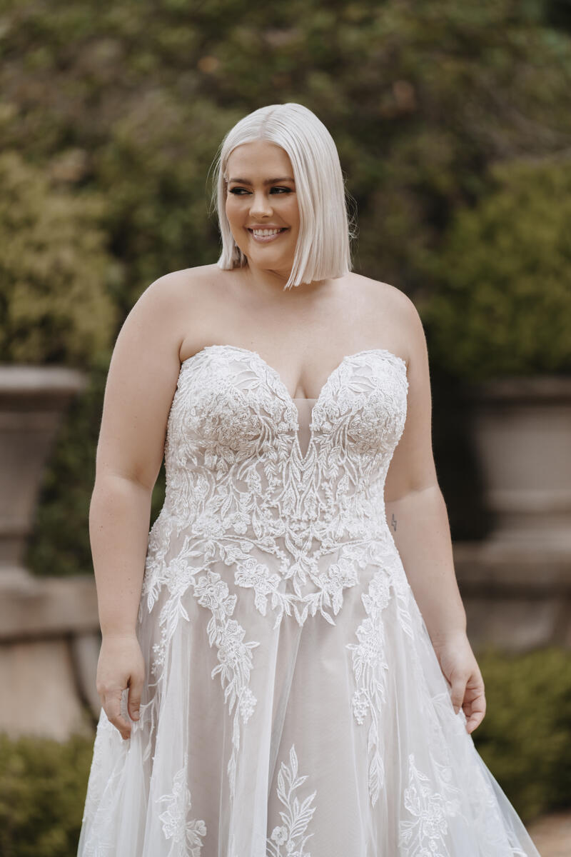 Allure Couture Style Number C625 - 4