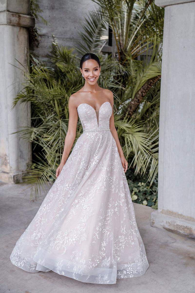 Allure Couture Style Number C660 - 5