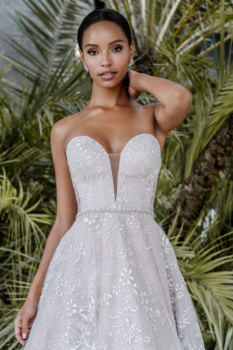Allure Couture Style Number C660 - 3