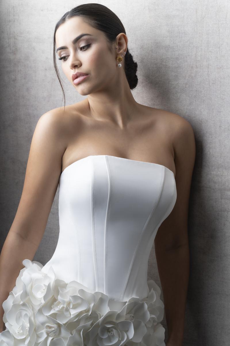 Allure Couture Style Number C754 - 4