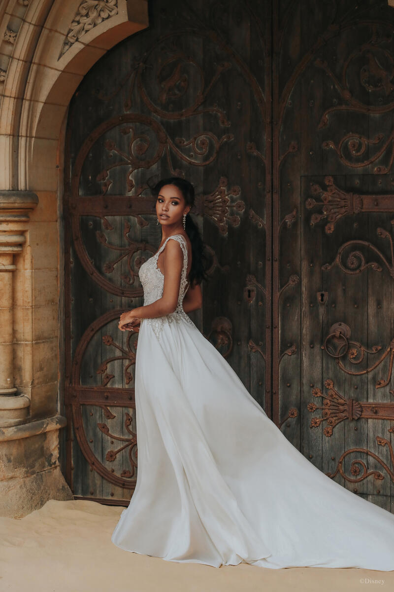 Disney Fairy Tale Weddings Style Number D284 - 9